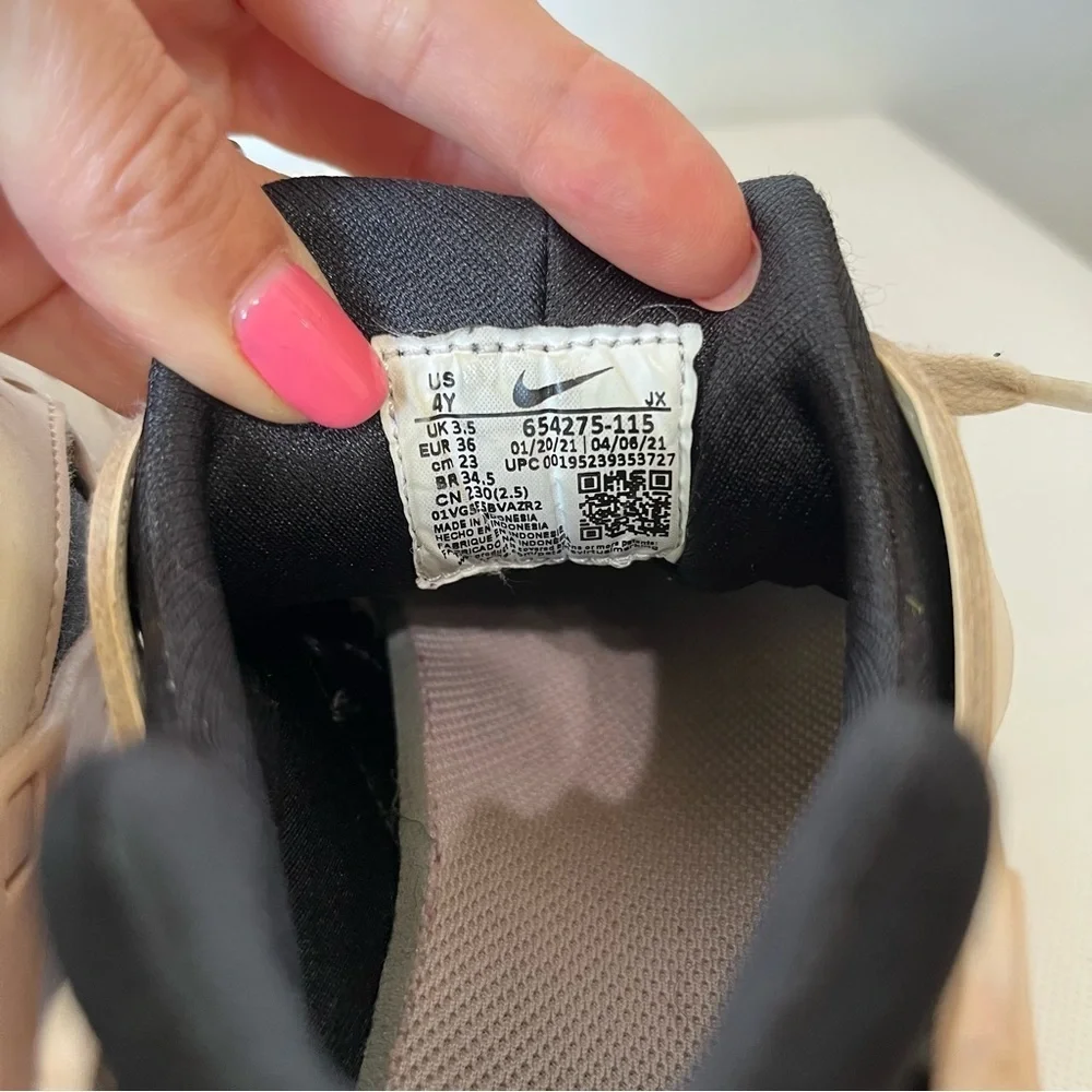 Nike huarache sneakers
